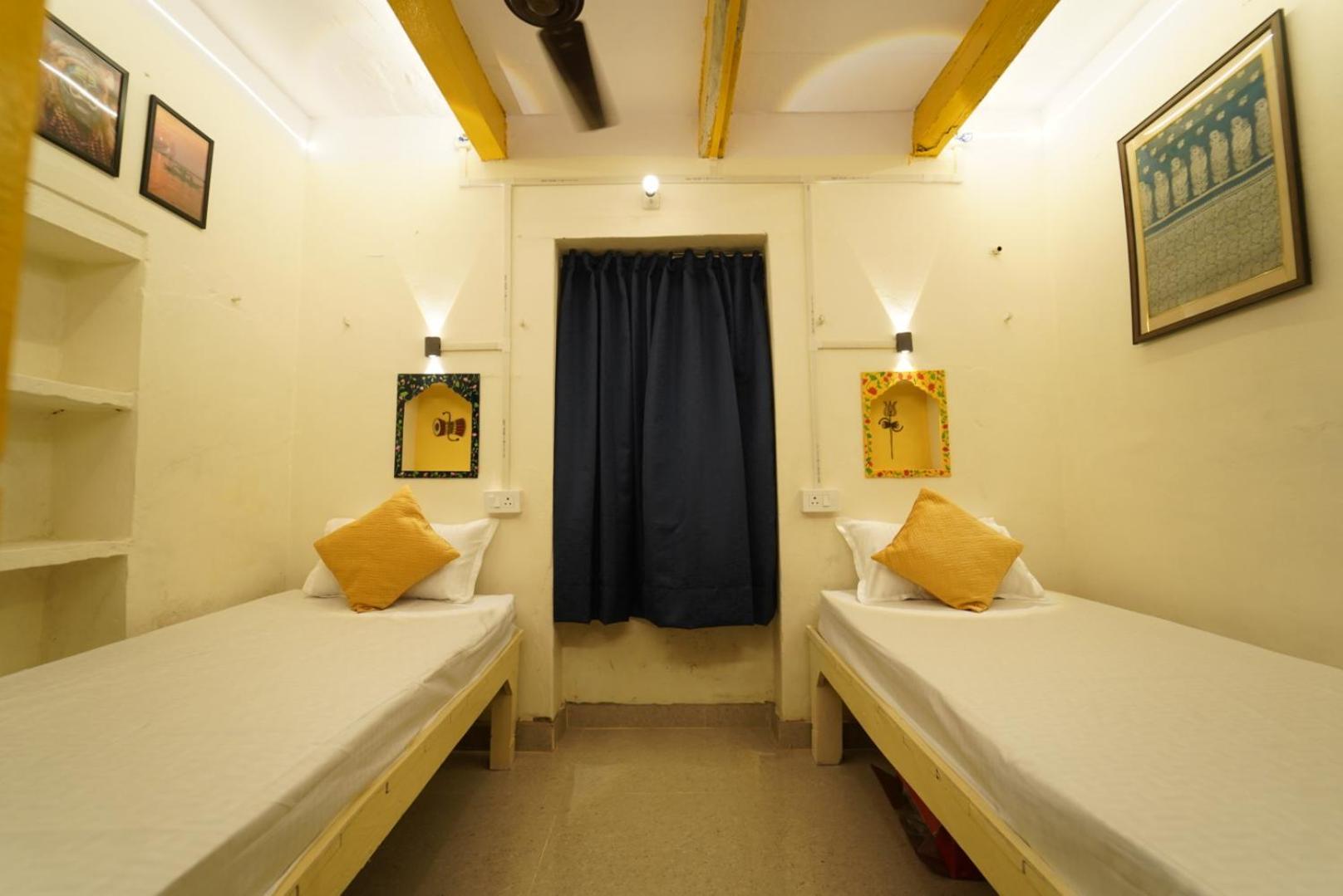 Kailash Heritage Homestay Benares Buitenkant foto