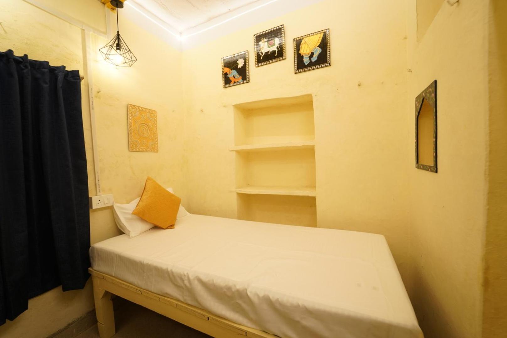 Kailash Heritage Homestay Benares Buitenkant foto