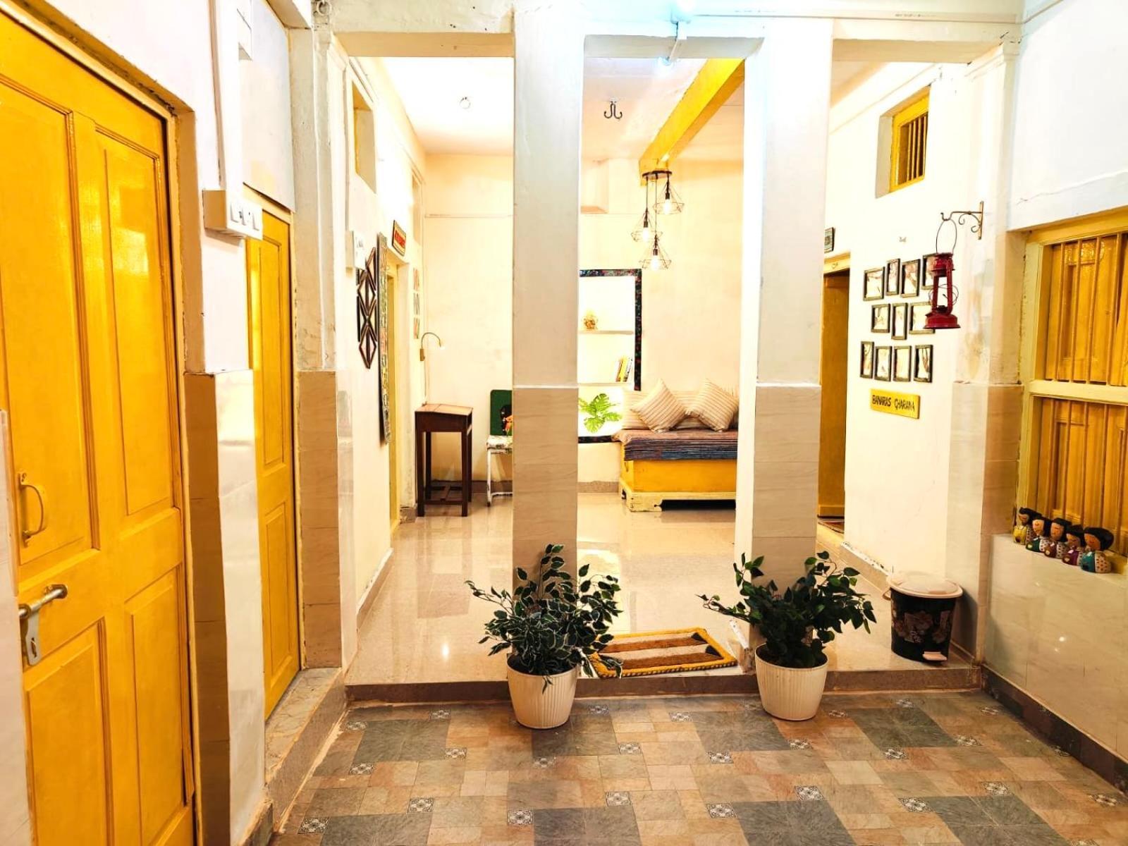 Kailash Heritage Homestay Benares Buitenkant foto