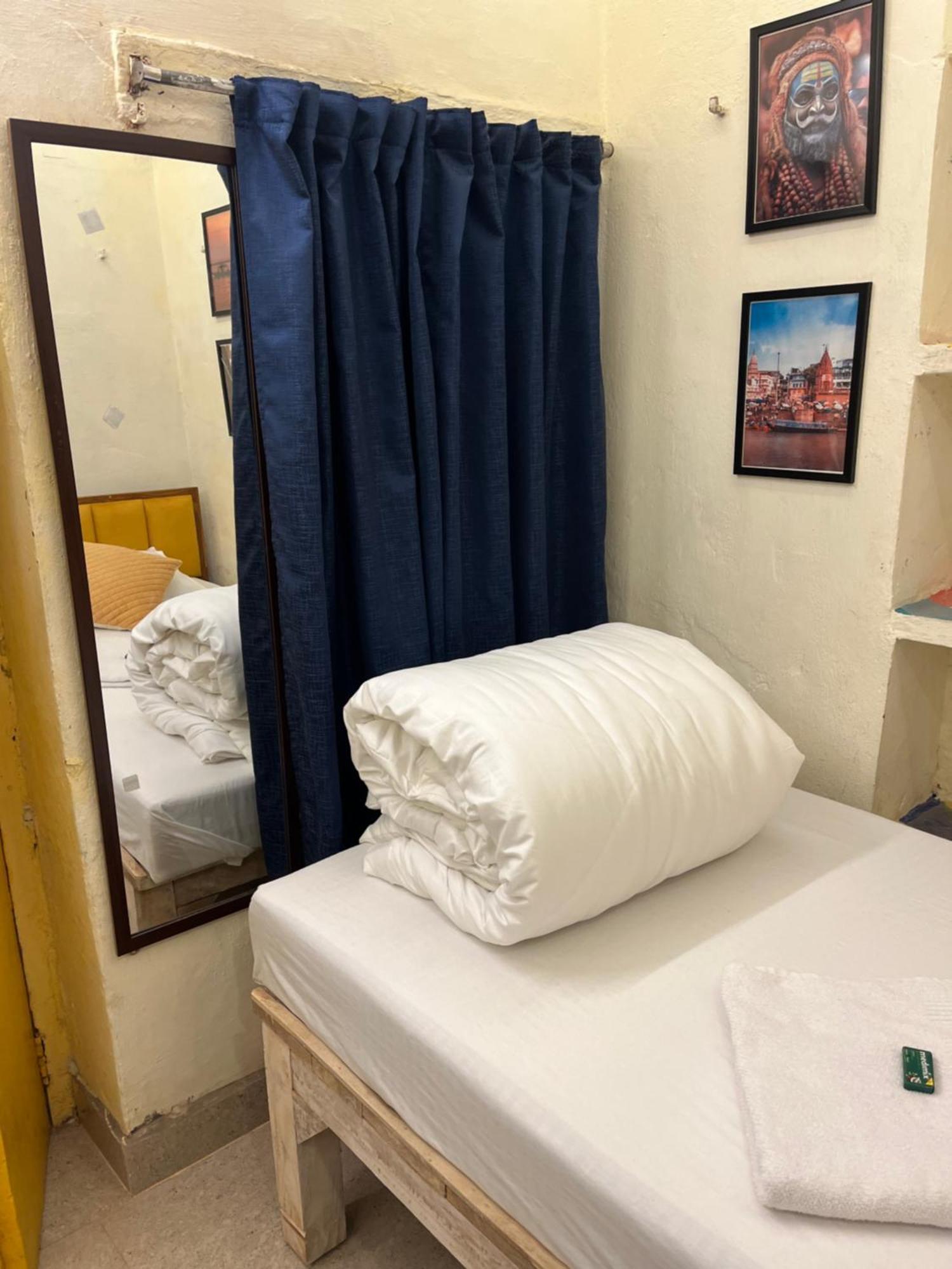 Kailash Heritage Homestay Benares Buitenkant foto